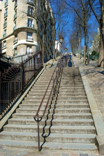 these stairs remind me so much of the Georgetown stairs featured in The Exorcist. that's all.
